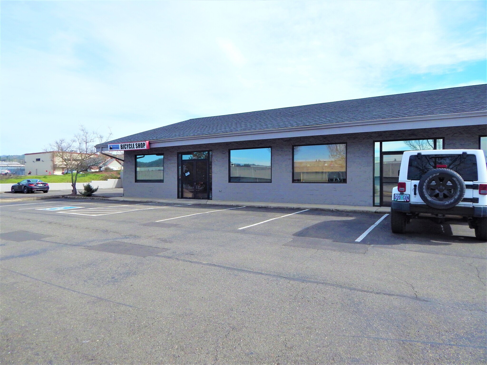 330 NE Garden Valley Blvd, Roseburg, OR for sale Building Photo- Image 1 of 1