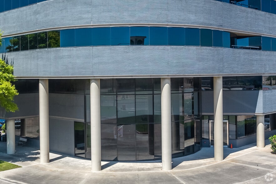 8300 FM 1960 Rd W, Houston, TX for lease - Building Photo - Image 3 of 12