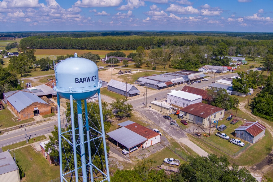 52 Main St, Barwick, GA for sale - Building Photo - Image 2 of 18