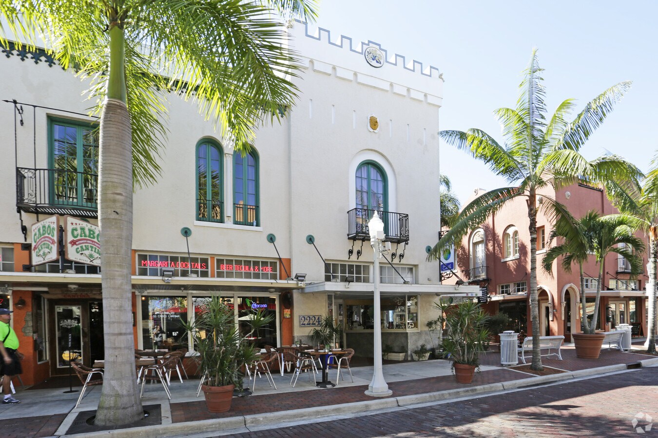 2224 1st St, Fort Myers, FL 33901