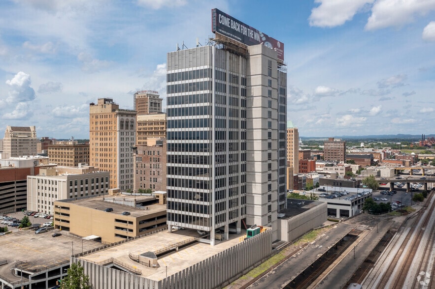 2 20th St N, Birmingham, AL for lease - Building Photo - Image 1 of 15