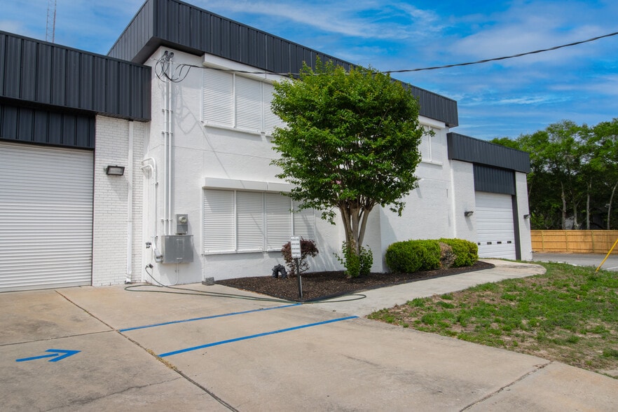2 Racetrack Rd NE, Fort Walton Beach, FL for sale - Building Photo - Image 3 of 4