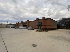 1228 W Main St, Tupelo, MS for lease Building Photo- Image 2 of 8