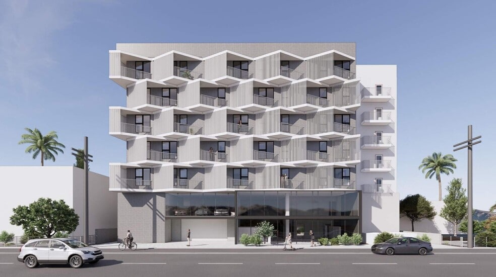 8615 Sepulveda Blvd, North Hills, CA for sale - Primary Photo - Image 1 of 4