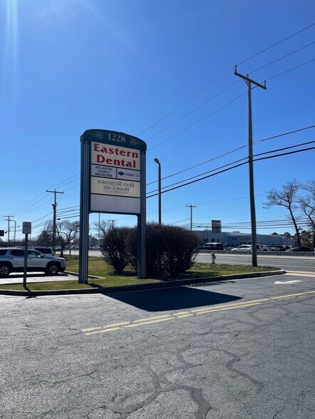 1228 Route 37 W, Toms River, NJ for lease - Building Photo - Image 3 of 6