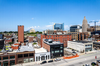 1612 Grand Blvd, Kansas City, MO - aerial  map view