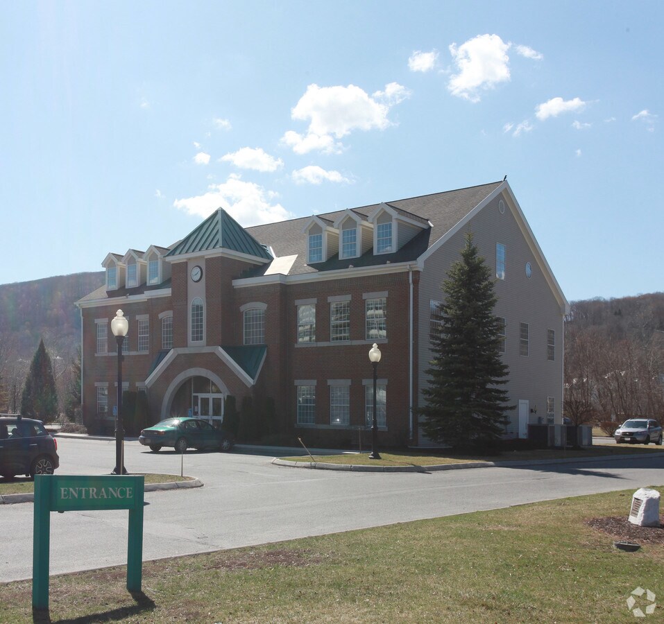 131 Ashland St, North Adams, MA 01247 Property Record