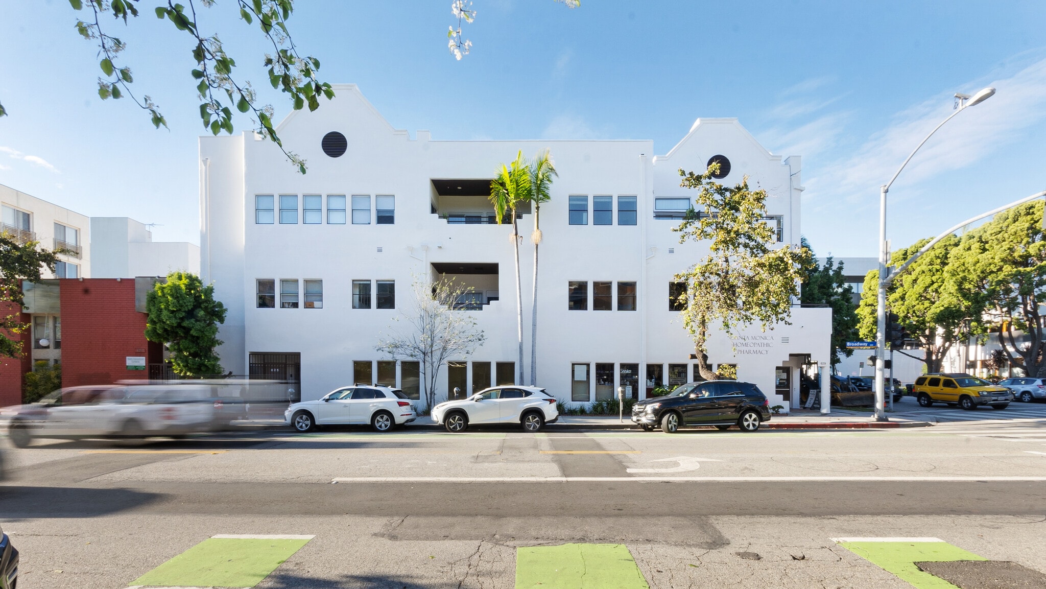 1460 7th St, Santa Monica, CA for lease Interior Photo- Image 1 of 4