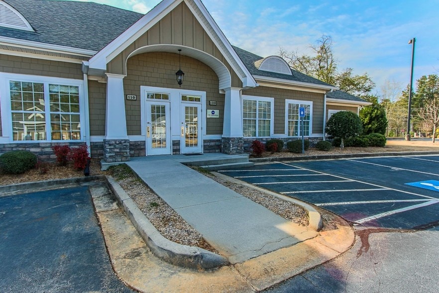 1015 Tyrone Rd, Tyrone, GA 30290