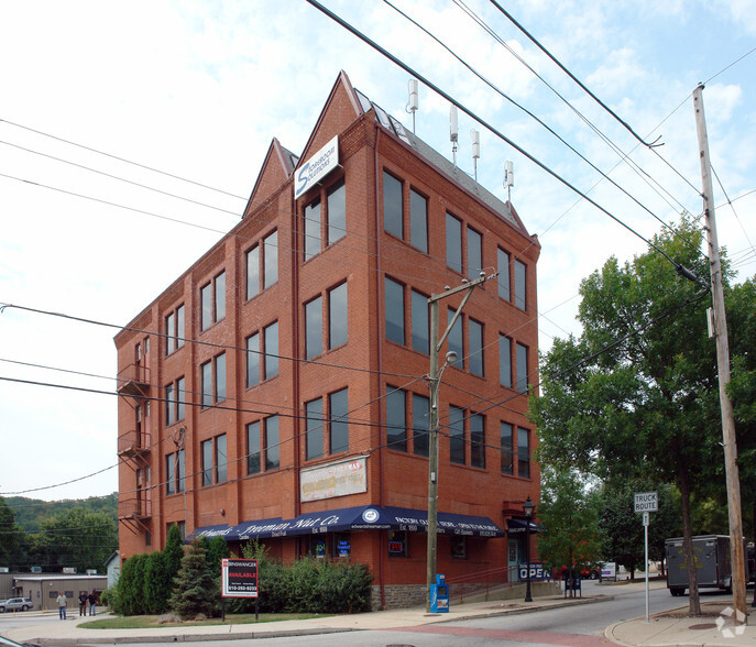 441 E Hector St, Conshohocken, PA for lease - Building Photo - Image 1 of 14