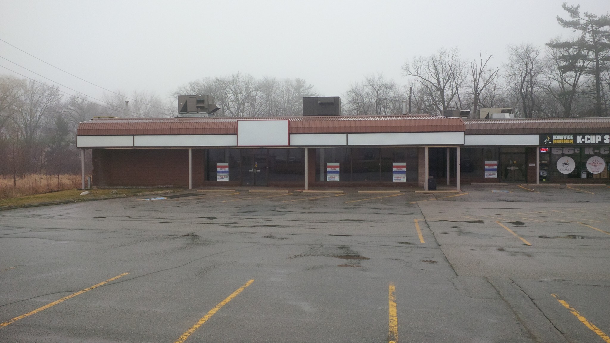 321 King Rd, Brantford, ON N3R 5L9