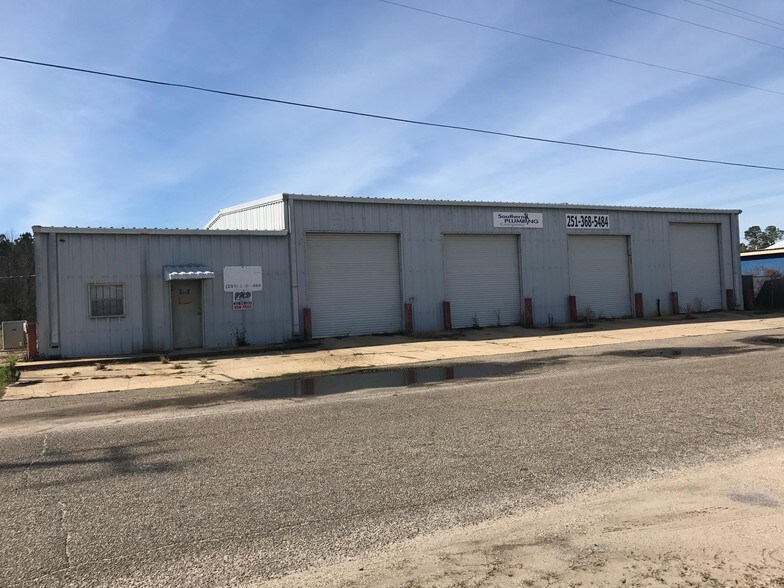 103 N 2nd Ave, Atmore, AL for sale - Building Photo - Image 1 of 1