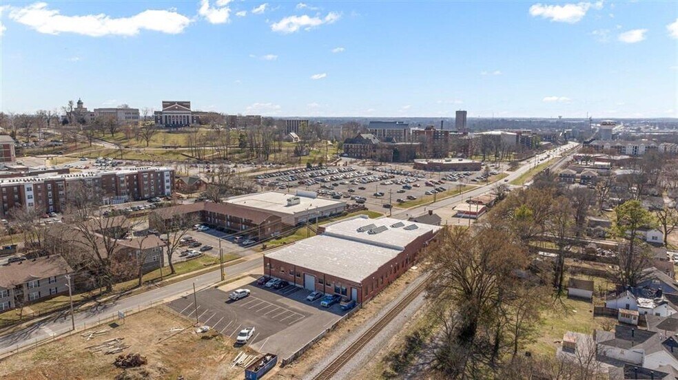 1349 Adams St, Bowling Green, KY for sale - Building Photo - Image 3 of 27