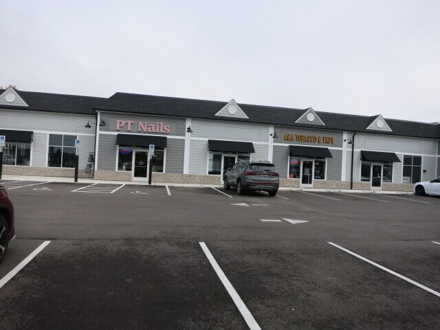 8140-8220 Refugee Rd, Pickerington, OH for lease - Building Photo - Image 2 of 11