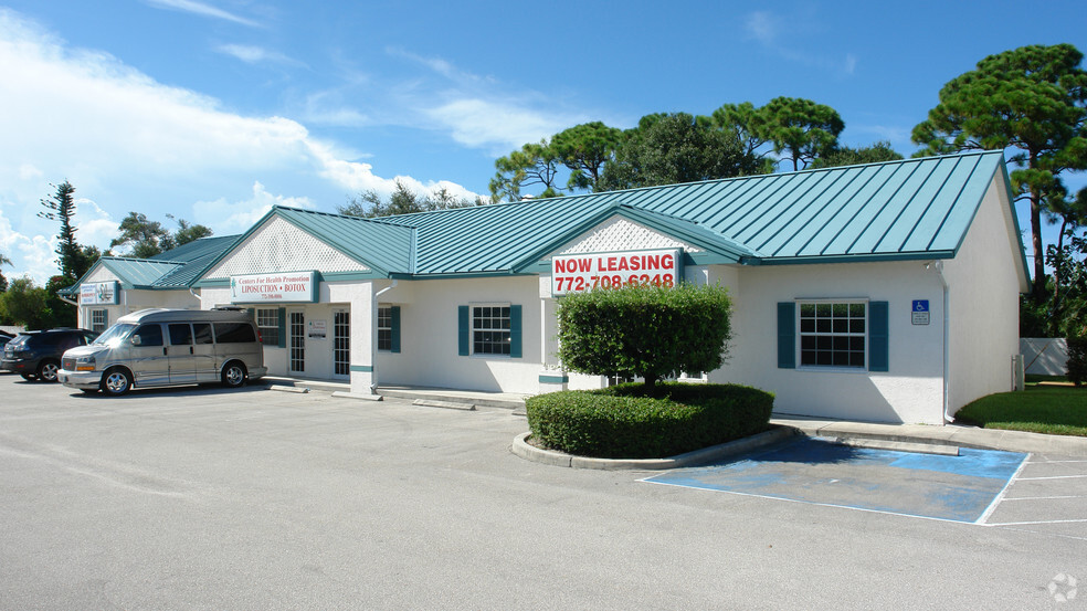 1801-1813 SE Port St Lucie Blvd, Port Saint Lucie, FL for lease - Building Photo - Image 3 of 4