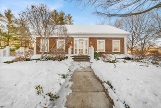 More details for 907 W 14 Mile Rd, Clawson, MI - Office for Sale