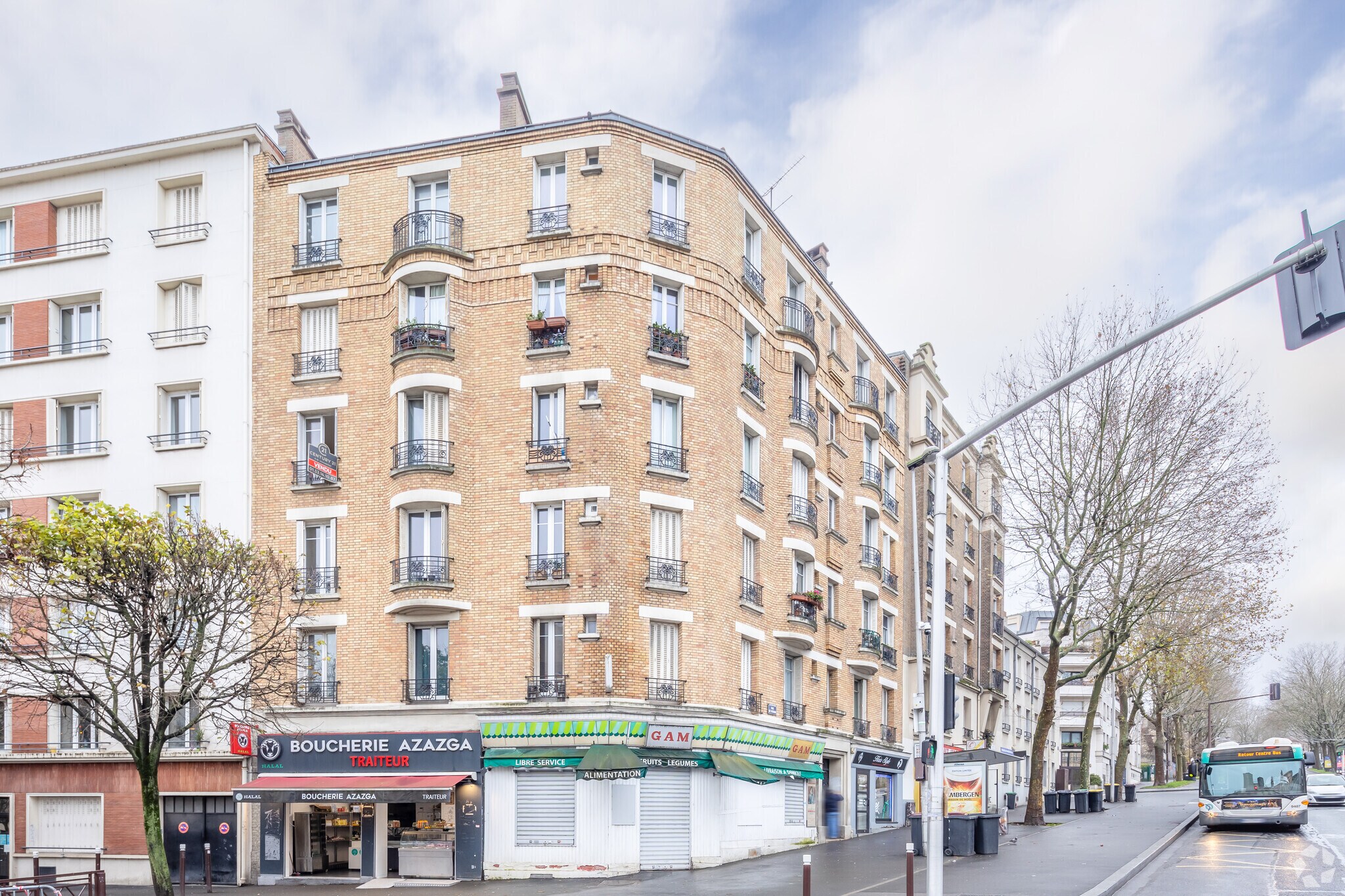 1 Rue De Verdun-Lazare-Ponticelli, Le Kremlin-Bicêtre for lease Primary Photo- Image 1 of 3