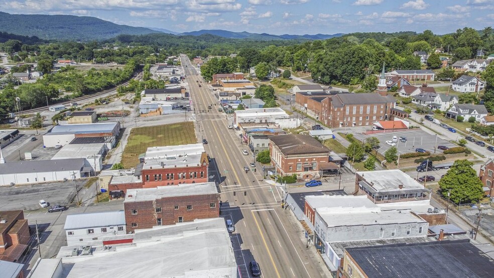 430 N Roane St, Harriman, TN for sale - Building Photo - Image 3 of 30