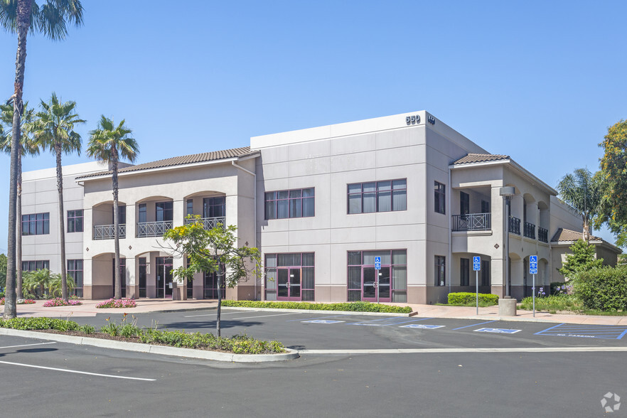 550 Camarillo Center Dr, Camarillo, CA for sale - Primary Photo - Image 1 of 1