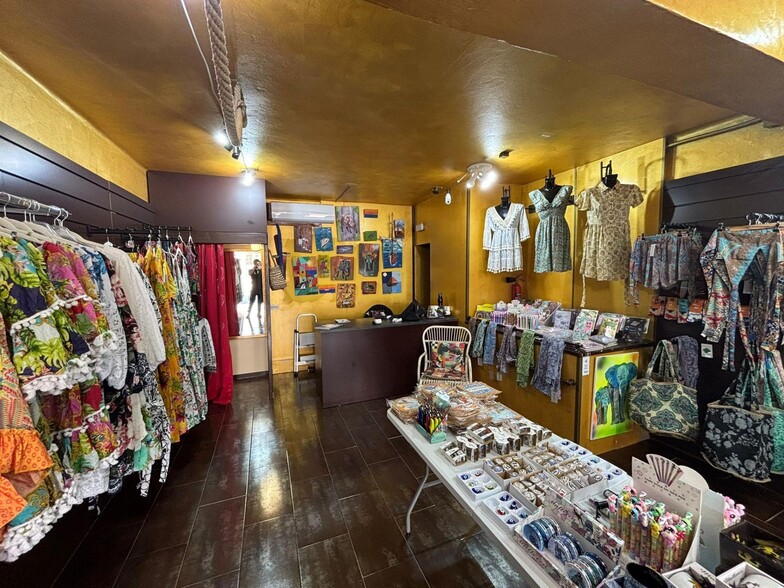 Retail in Santanyí for sale - Interior Photo - Image 3 of 6