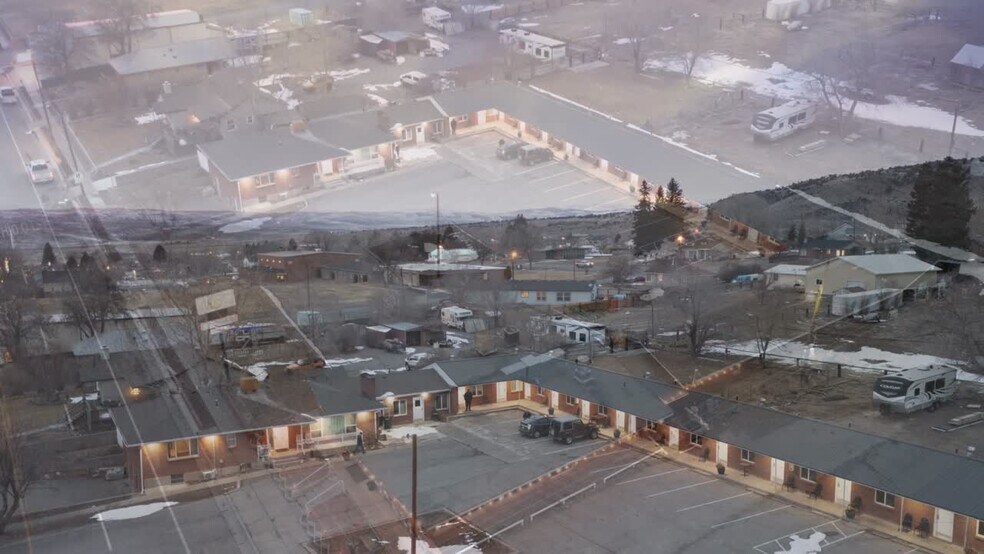 63 E Main St, Bicknell, UT 84715 Sun Glow Motel