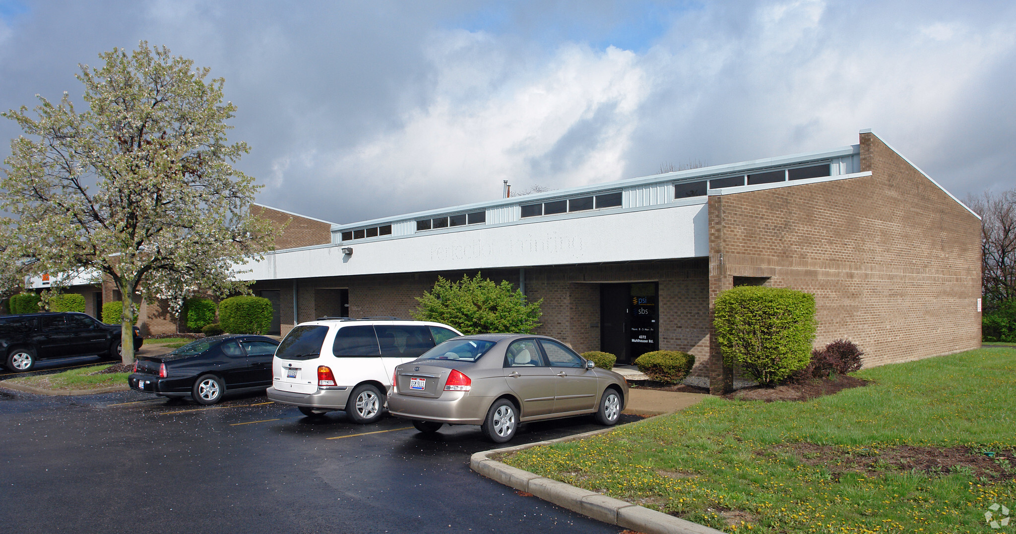 4350-4372 Muhlhauser Rd, Fairfield, OH for lease Primary Photo- Image 1 of 15