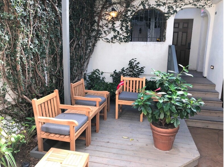 6106-6108 Paseo Delicias, Rancho Santa Fe, CA for lease - Building Photo - Image 2 of 12