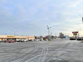 RETAIL CENTER REDEVELOPMENT OPPORTUNITY - Drive Through Restaurant