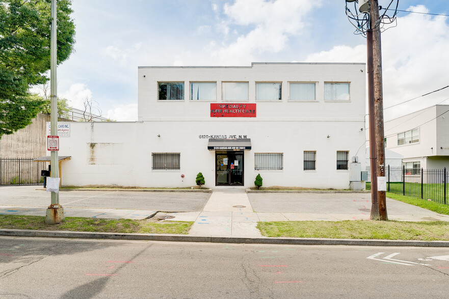 6120 Kansas Ave NW, Washington, DC for lease - Building Photo - Image 2 of 12