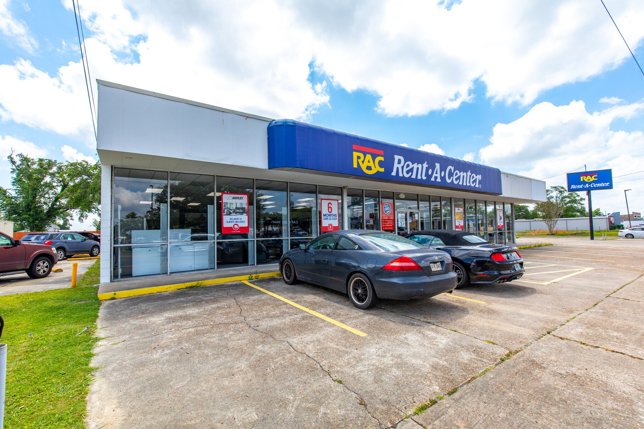 3635 Ryan St, Lake Charles, LA 70605