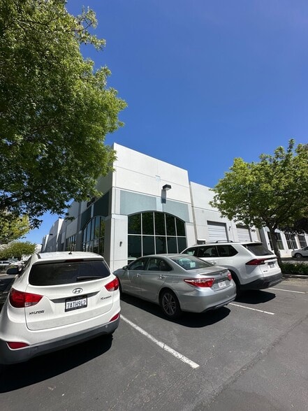 6553 Las Positas Rd, Livermore, CA for sale - Building Photo - Image 2 of 11