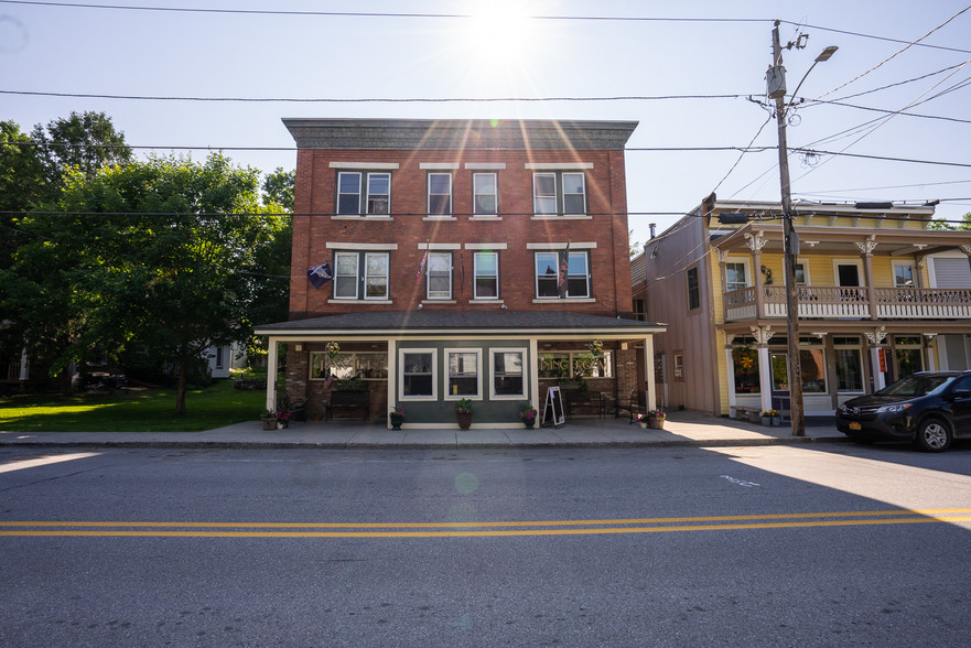 27 Main St, North Bennington, VT for sale - Building Photo - Image 1 of 1