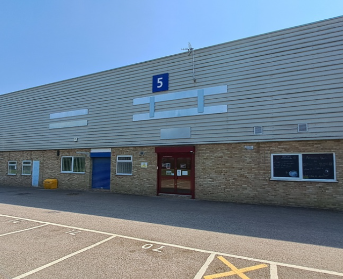 4-7 Deans Rd, Milton Keynes for lease Building Photo- Image 1 of 4