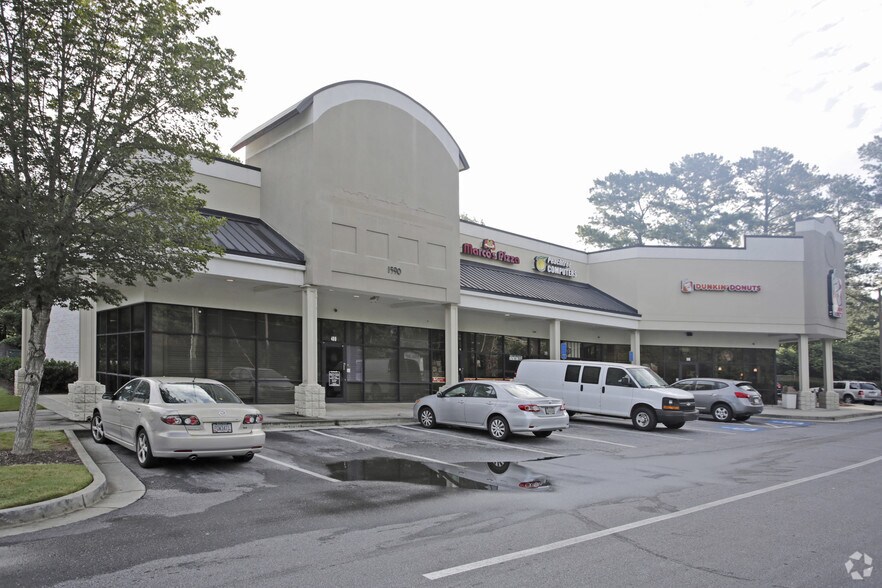 1590 Bridge Rd, Roswell, GA 30076