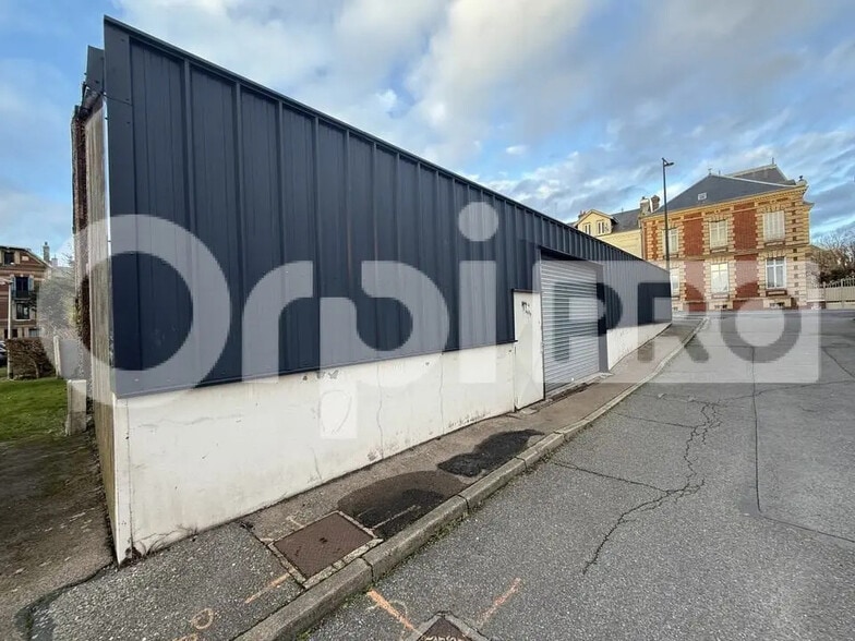 Flex in Montivilliers for lease - Building Photo - Image 3 of 10