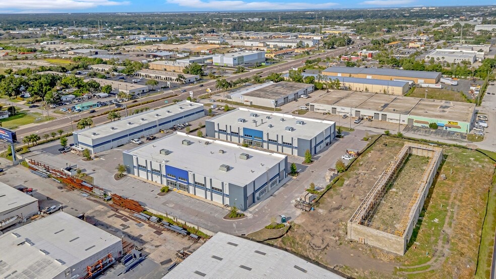 9310 Ulmerton Rd, Largo, FL for lease - Building Photo - Image 1 of 17