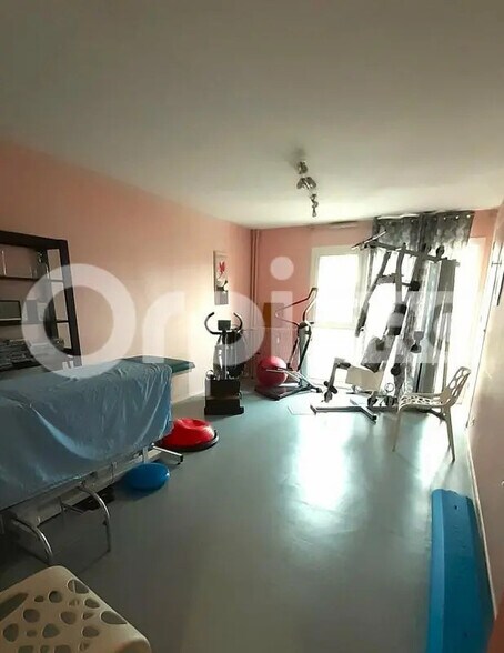 Office in Fleury-les-Aubrais for lease - Interior Photo - Image 3 of 5