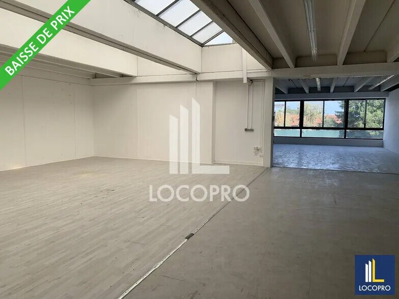 Office in Villeneuve-Loubet for lease - Interior Photo - Image 3 of 16
