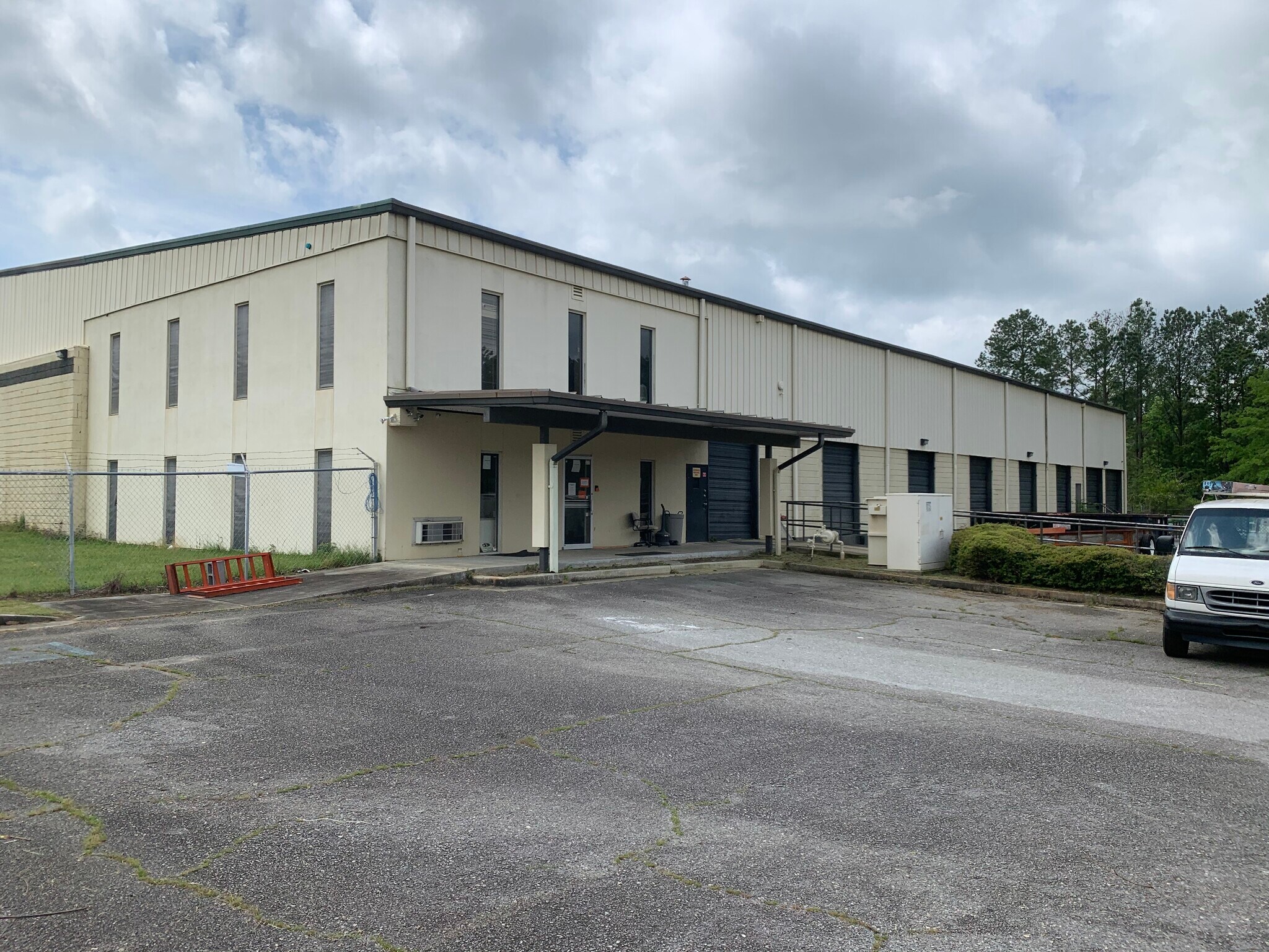 511 Hillcrest Industrial Blvd, Macon-Bibb, GA for sale Building Photo- Image 1 of 1