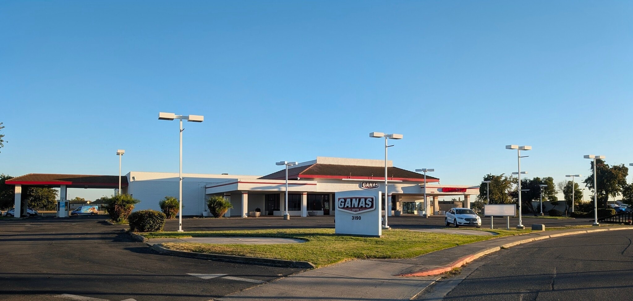 3190 Auto Center Cir, Stockton, CA for lease Building Photo- Image 1 of 13