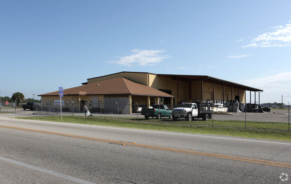 800 Main St E, Immokalee, FL for sale - Primary Photo - Image 1 of 2