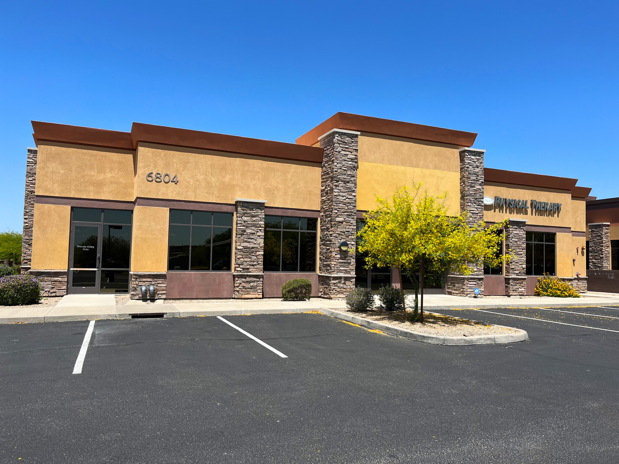 6804 S Kings Ranch Rd, Gold Canyon, AZ for lease Building Photo- Image 1 of 7