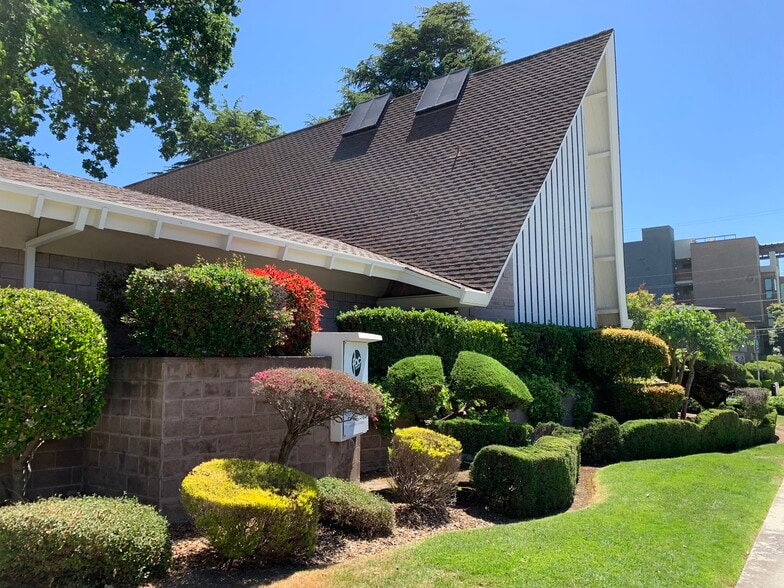 787 Walnut St, San Carlos, CA for lease - Building Photo - Image 1 of 7