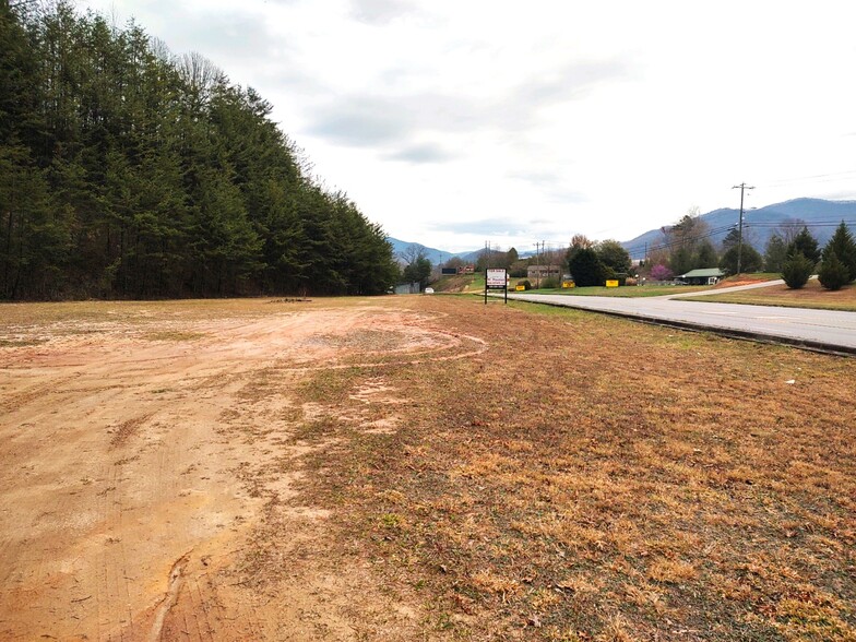 0 US 441 N, Whittier, NC for sale - Building Photo - Image 2 of 4