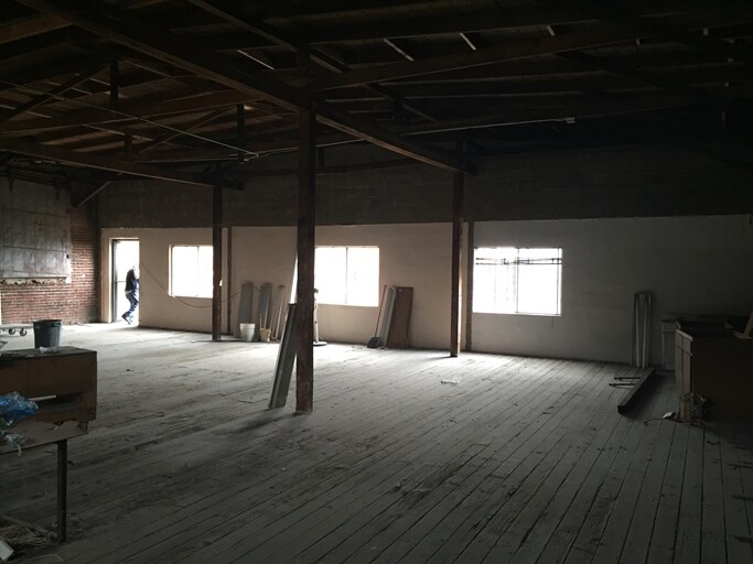 1709 Spring St, Los Angeles, CA for sale - Interior Photo - Image 2 of 9