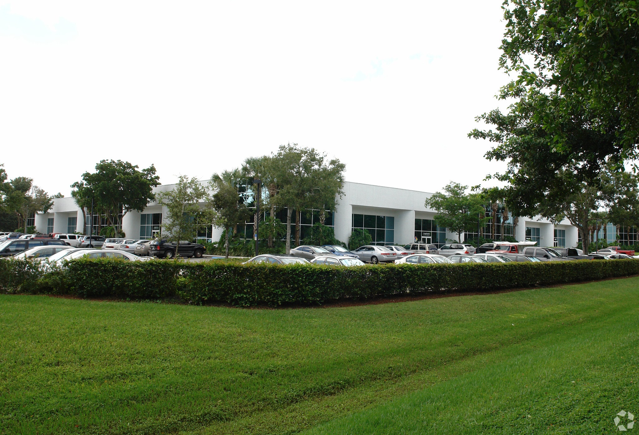 10300-10370 USA Today Way, Miramar, FL for lease Primary Photo- Image 1 of 4
