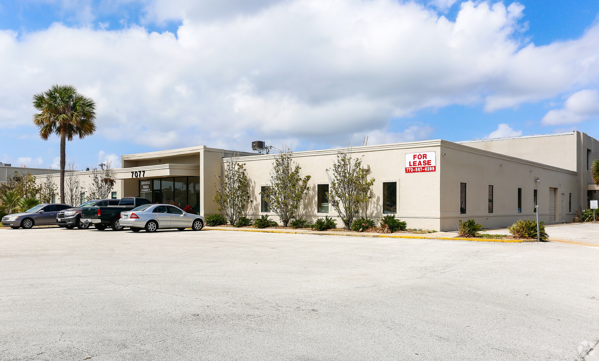 7077 N Atlantic Ave, Cape Canaveral, FL for sale Primary Photo- Image 1 of 1