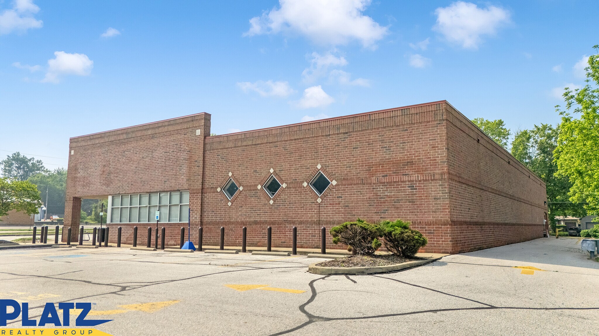 2840 Youngstown Rd SE, Warren, OH for sale Building Photo- Image 1 of 1