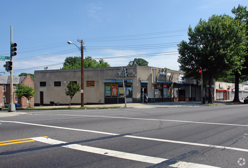 Minnesota Ave-Strip Center portfolio of 2 properties for sale on LoopNet.com - Primary Photo - Image 1 of 2