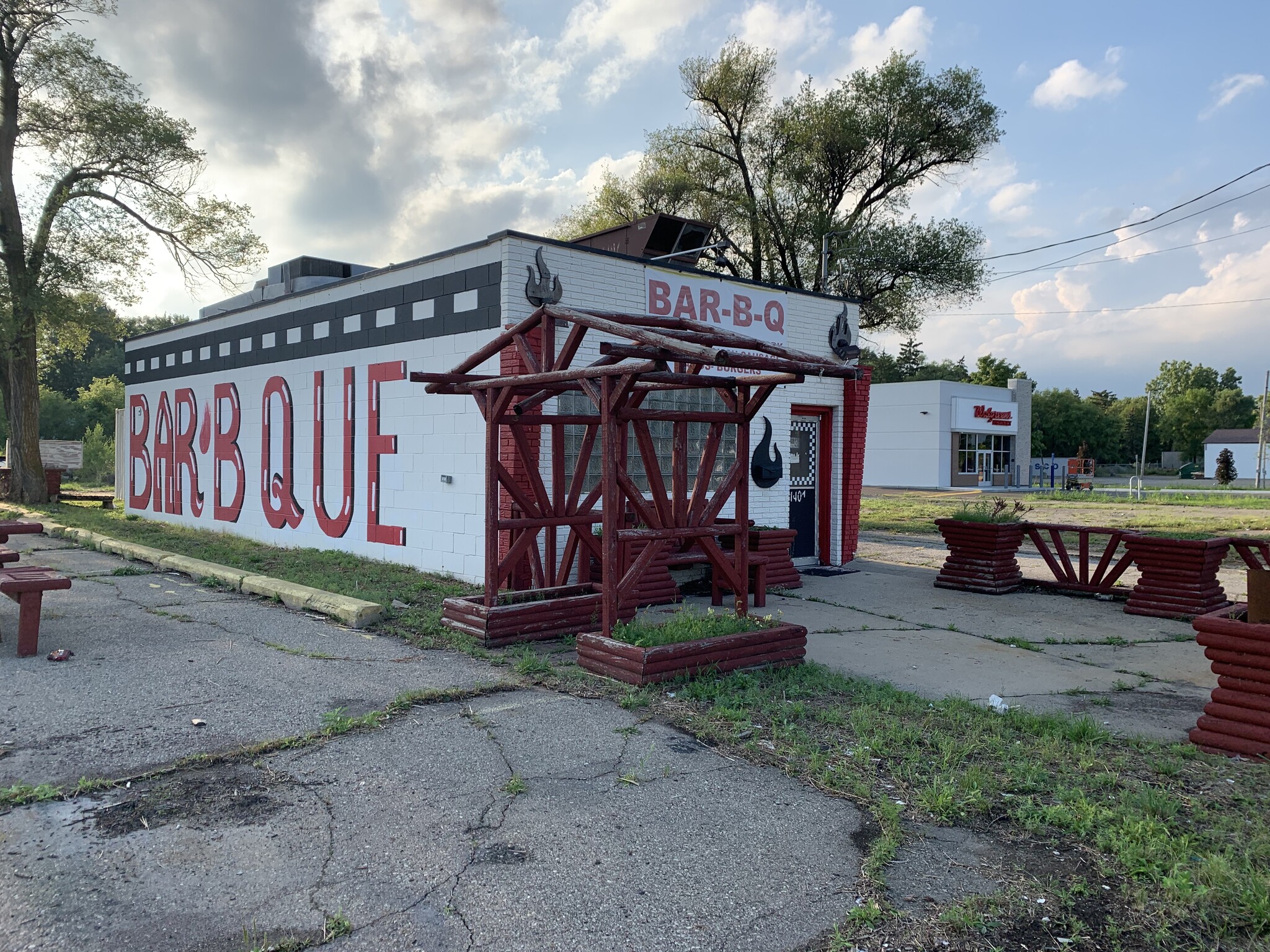 1401 N Dort Hwy, Flint, MI for sale Primary Photo- Image 1 of 1